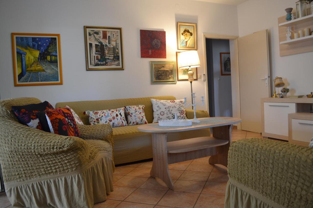 Apartments Lucija Srima Εξωτερικό φωτογραφία